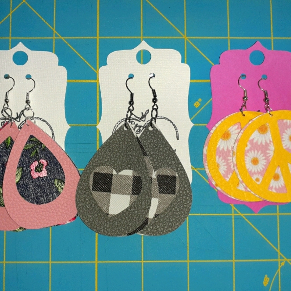 Fun Hanging Earrings set